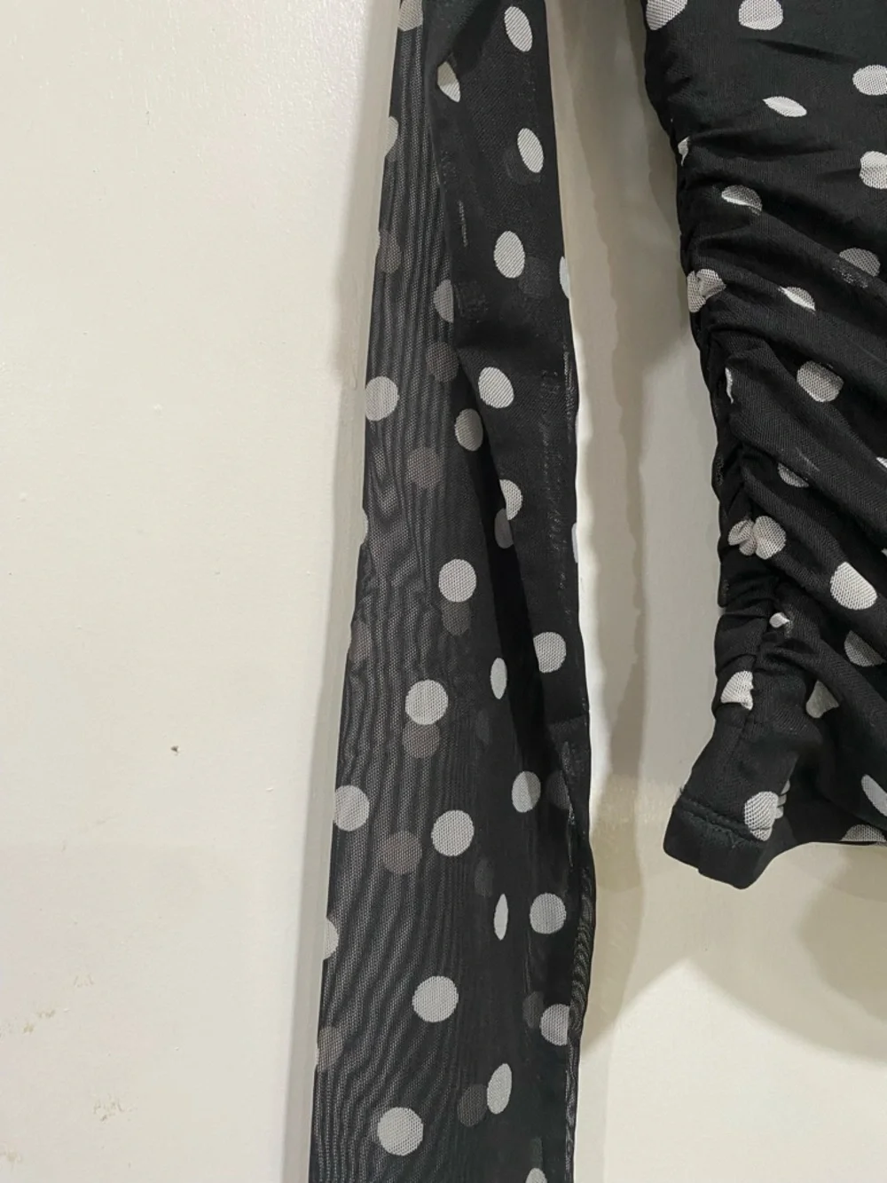 Abercrombie Fitch Blouse medium Bra Free Black Polka Dot Long-Sleeve V-Neck Top - Picture 13 of 13